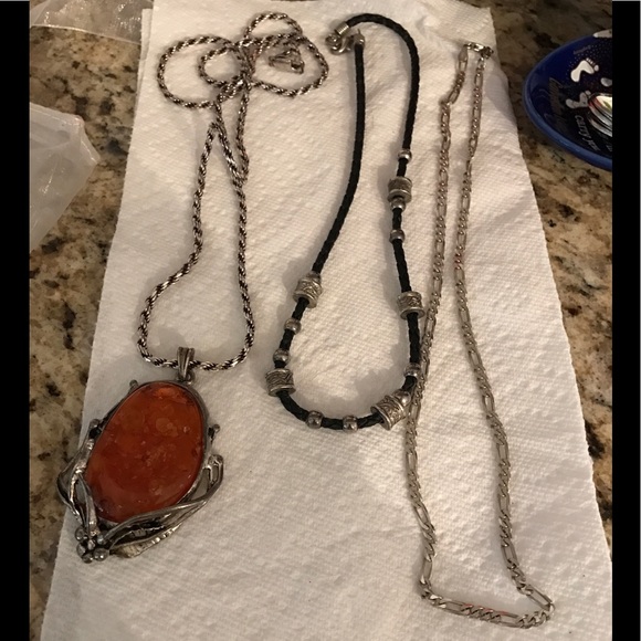 Necklace bundle! - Picture 1 of 3